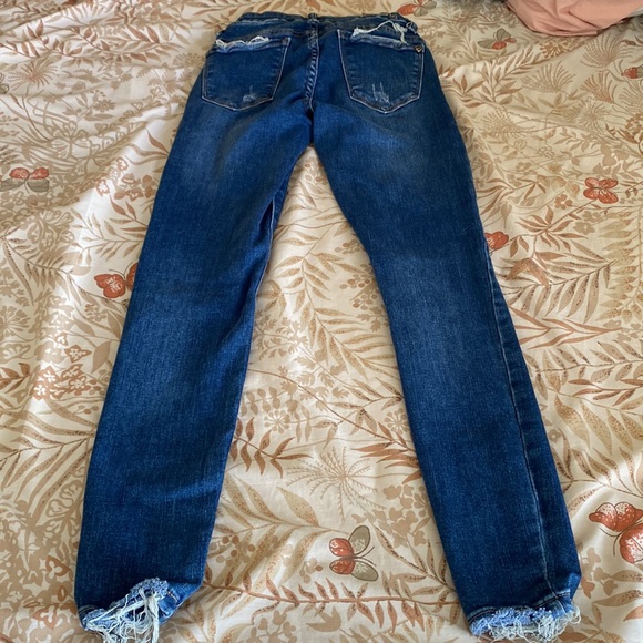 This is a pair of Agorss jeans. It is size 1 and barely worn. - Picture 4 of 4